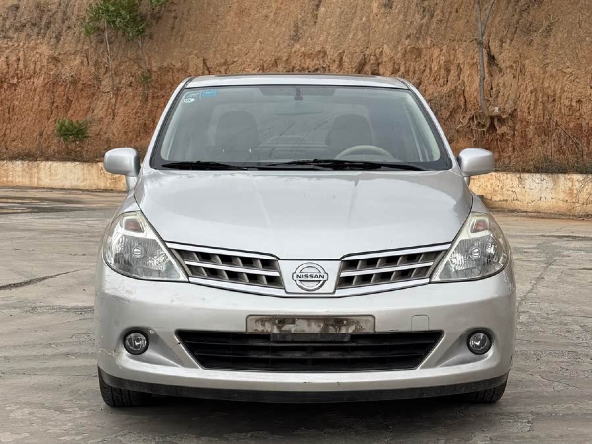 日產(chǎn) 頤達(dá)  2008款 1.6L 自動(dòng)時(shí)尚型圖片