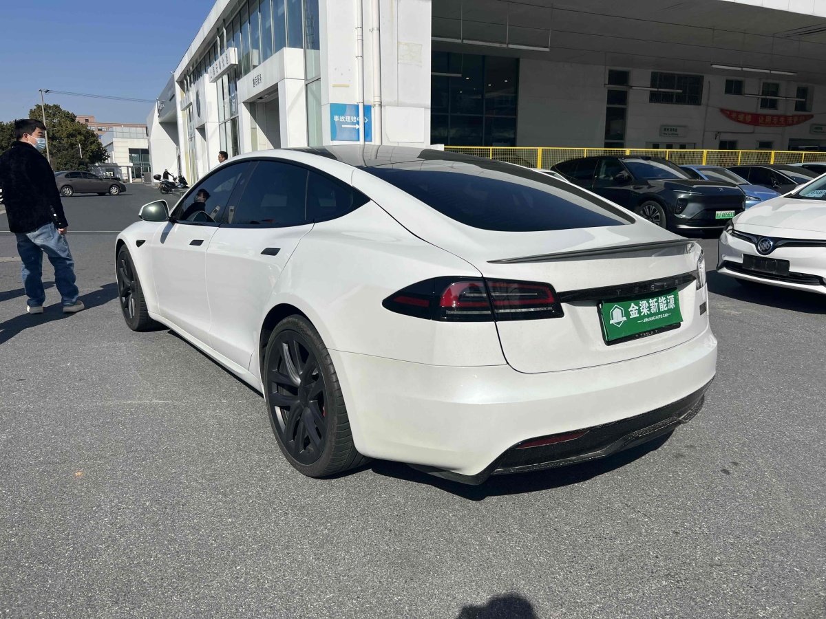 特斯拉 Model S  2023款 三電機(jī)全輪驅(qū)動(dòng) Plaid版圖片