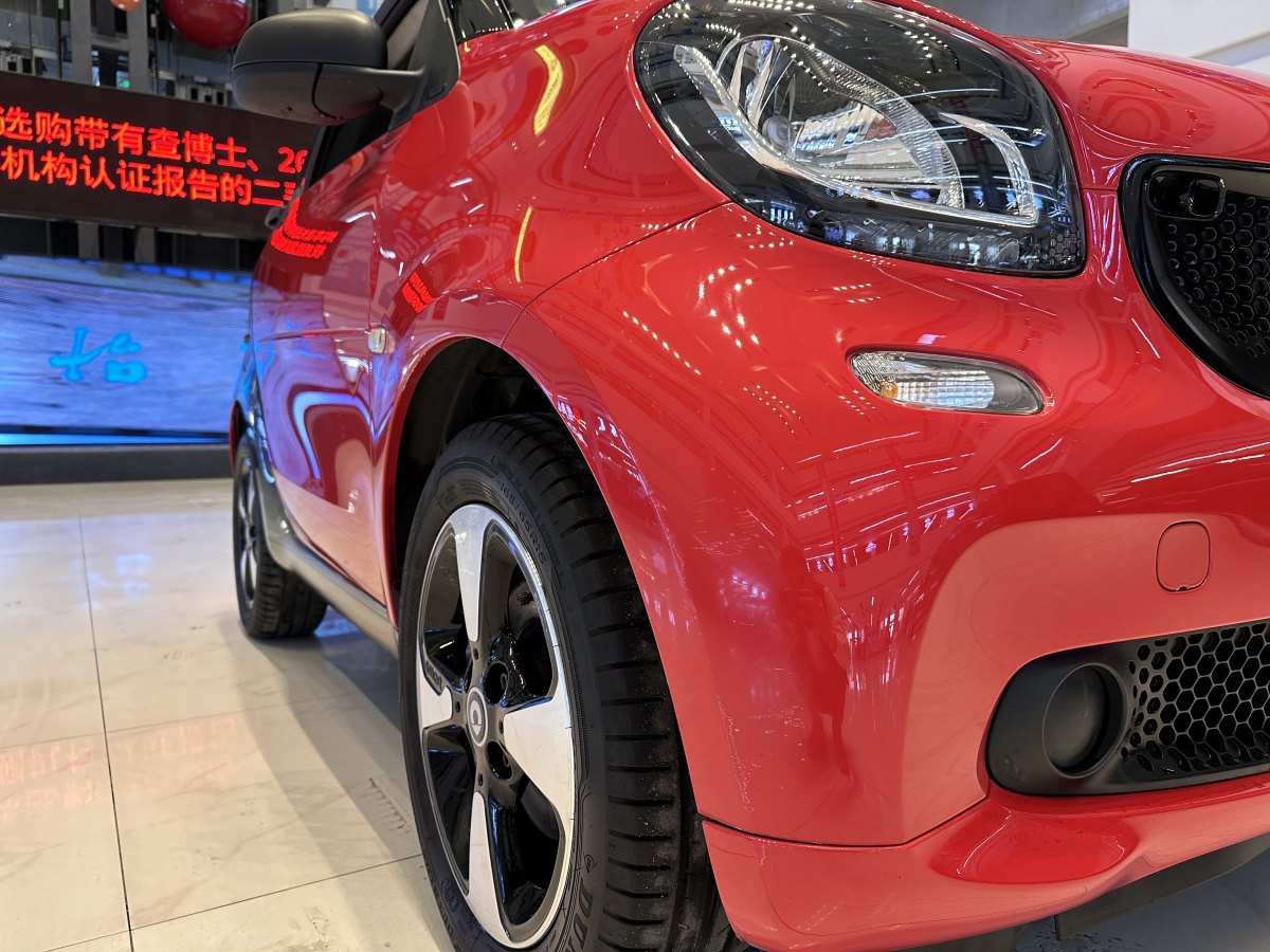 smart fortwo  2018款 1.0L 52千瓦硬頂激情版圖片