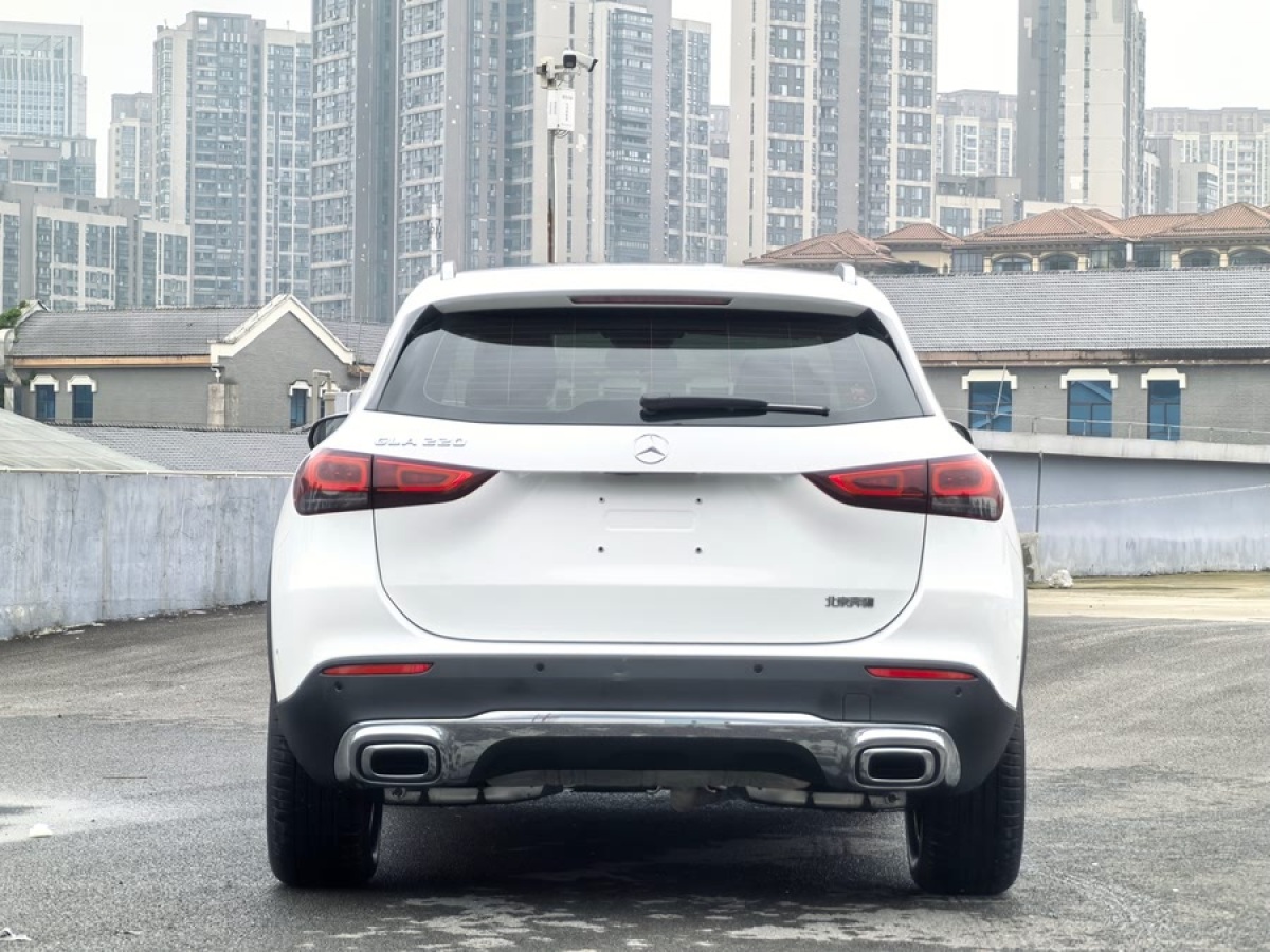 奔馳 奔馳GLA  2023款 GLA 220圖片