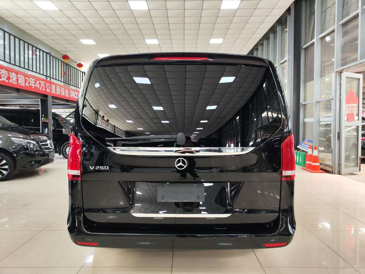 奔馳 V級  2020款 V 260 領(lǐng)航版圖片