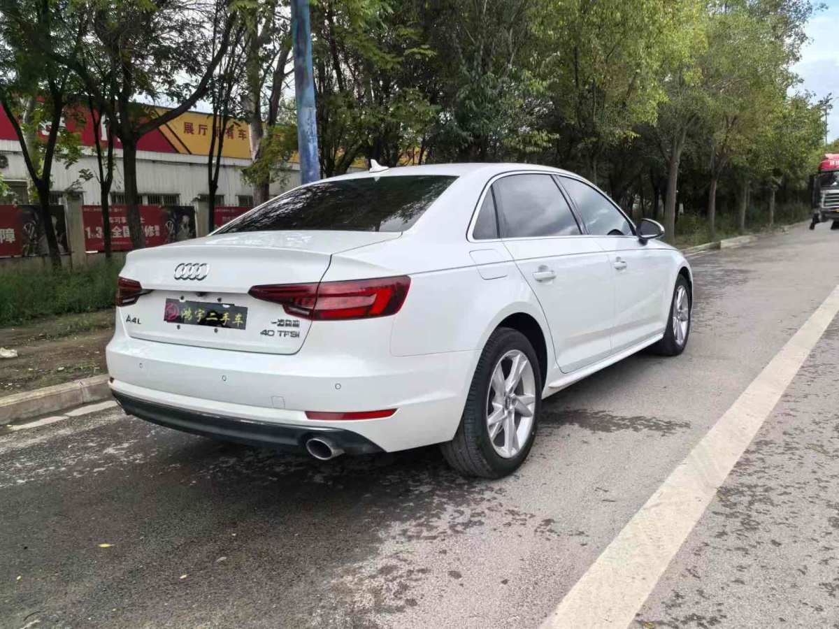 奧迪 奧迪A4L  2018款 30周年年型 40 TFSI 進取型圖片