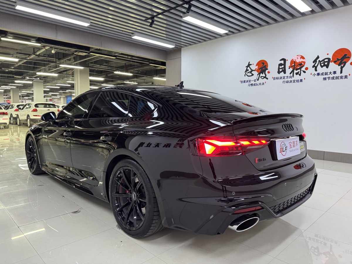 奧迪 奧迪RS 5  2021款 RS5 Sportback 黑曜版圖片