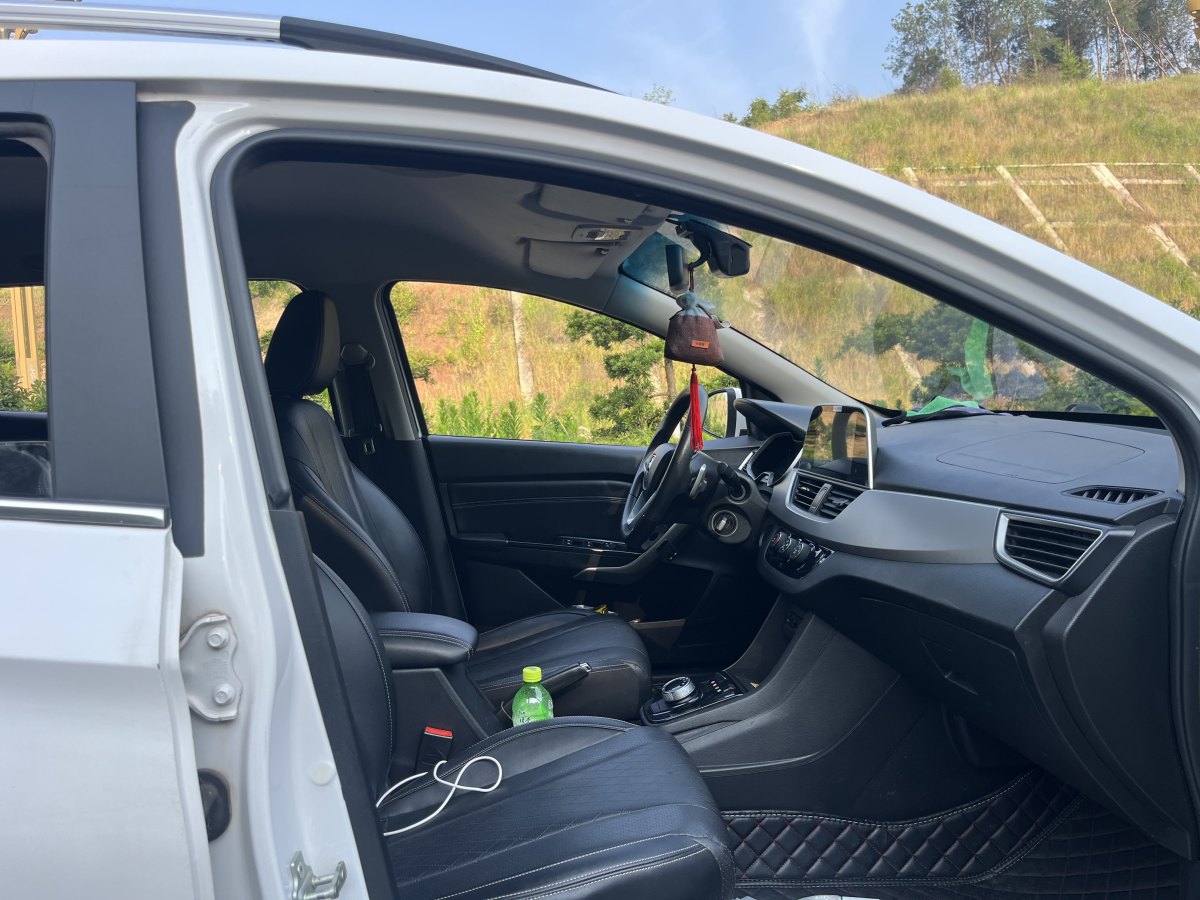 寶駿 310W  2019款  1.5L 自動時尚型 國VI圖片