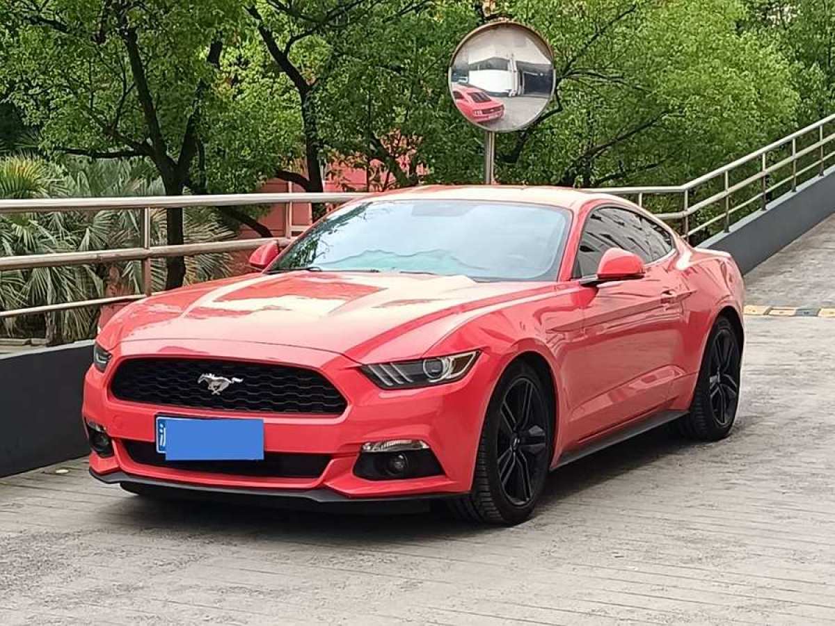 2016年6月福特 Mustang  2015款 2.3T 運(yùn)動(dòng)版