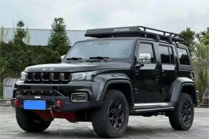 BJ40 北京 2.0D 自动四驱刀锋英雄版侠客型（前后电控锁）