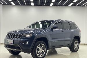 大切諾基 Jeep 3.0L 精英導(dǎo)航版