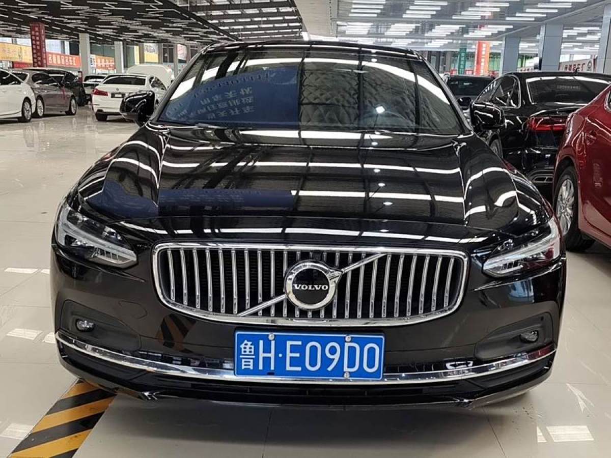 2020年10月沃爾沃 S90  2021款 B5 智遠(yuǎn)豪華版