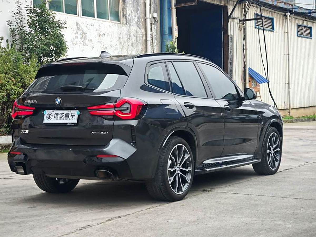 寶馬 寶馬X3  2022款 xDrive30i 領(lǐng)先型 M曜夜套裝圖片