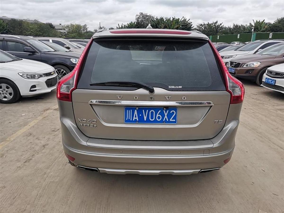 沃爾沃 XC60  2015款 T5 智進(jìn)版圖片