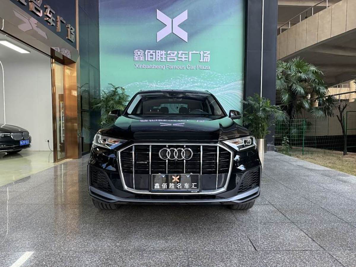 奧迪 奧迪Q7  2023款 55 TFSI quattro S line運(yùn)動(dòng)型圖片