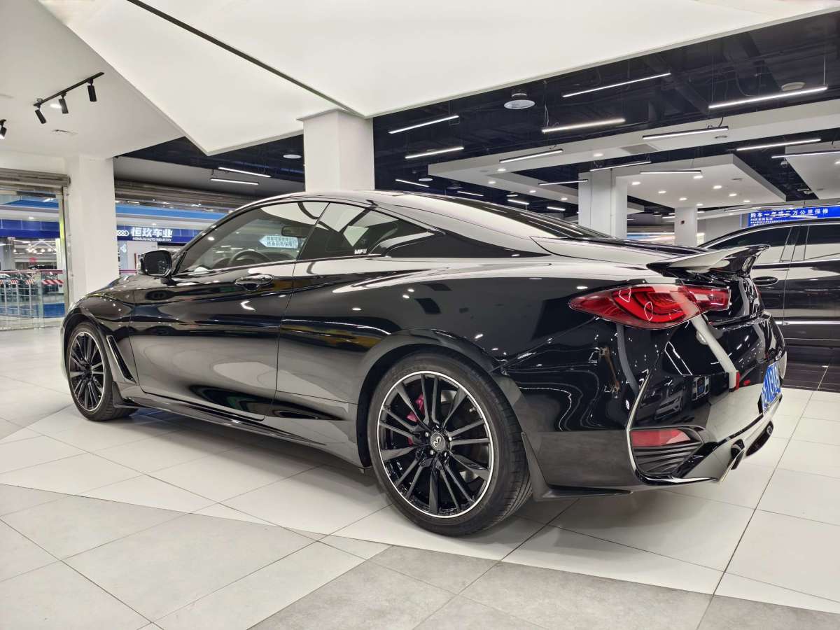 英菲尼迪 Q60  2019款 2.0T 豪華版圖片