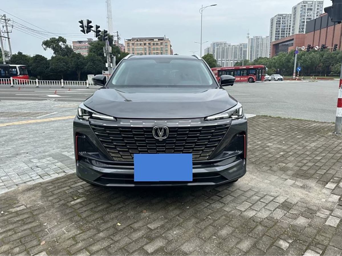 長(zhǎng)安 CS55 PLUS  2022款 藍(lán)鯨版 1.5T DCT尊貴型圖片