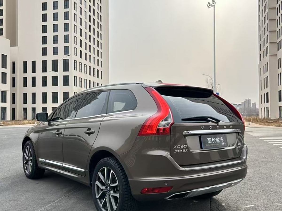 2017年5月沃爾沃 XC60  2017款 T5 AWD 智遠(yuǎn)升級(jí)版