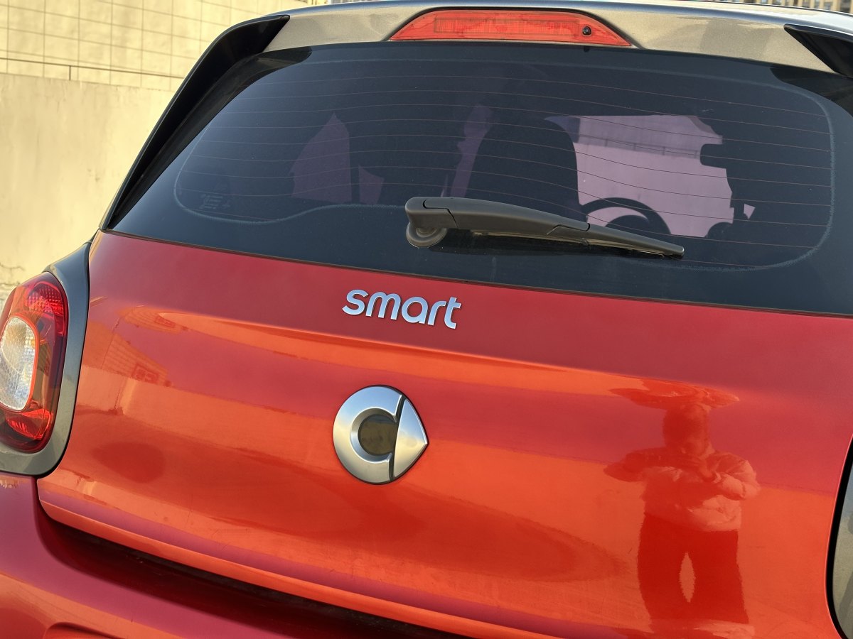 smart forfour  2017款 0.9T 66千瓦摯愛特別版圖片