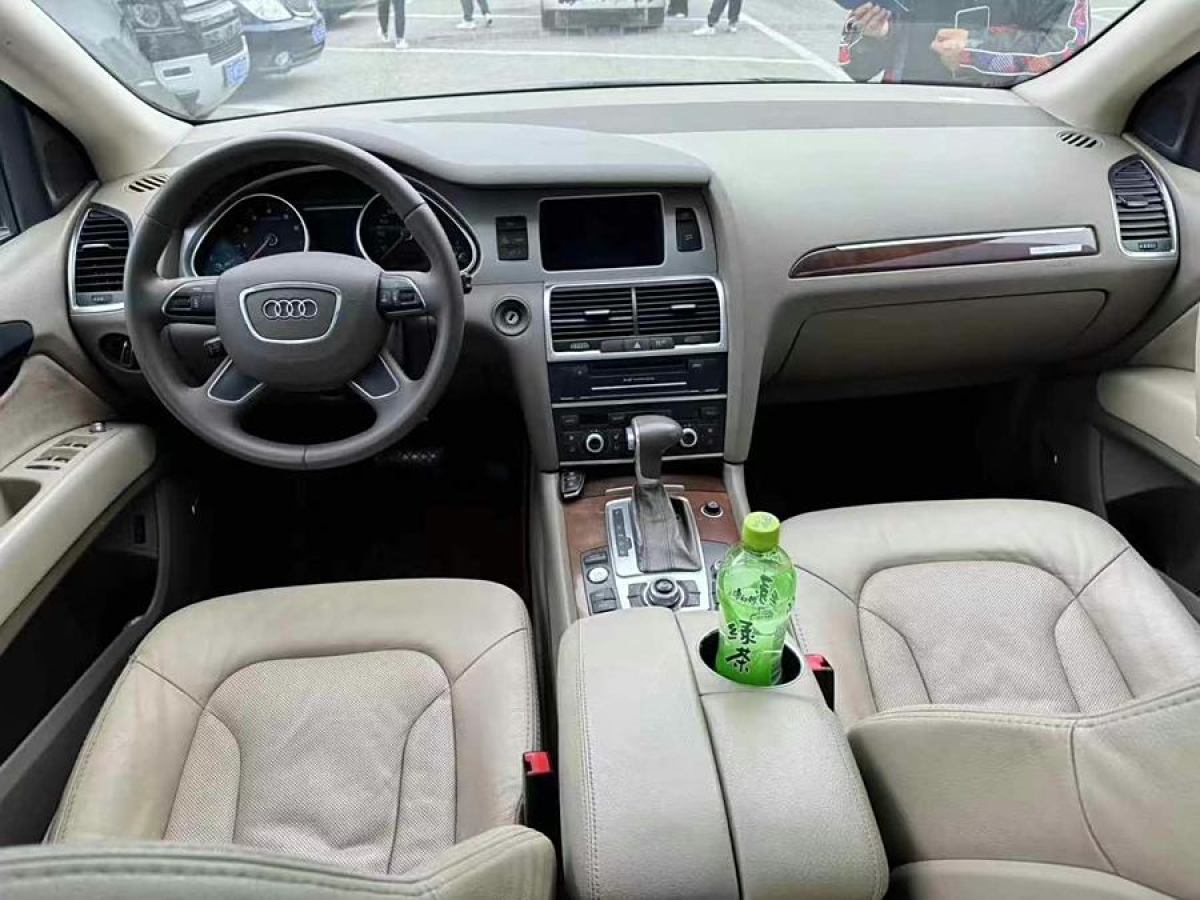 奧迪 奧迪Q7  2013款 35 TFSI 進(jìn)取型圖片