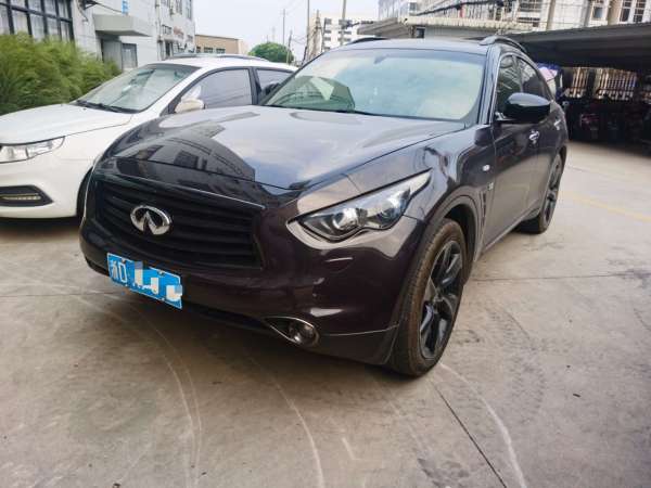 英菲尼迪 QX70  2015款 3.7L 绝影版