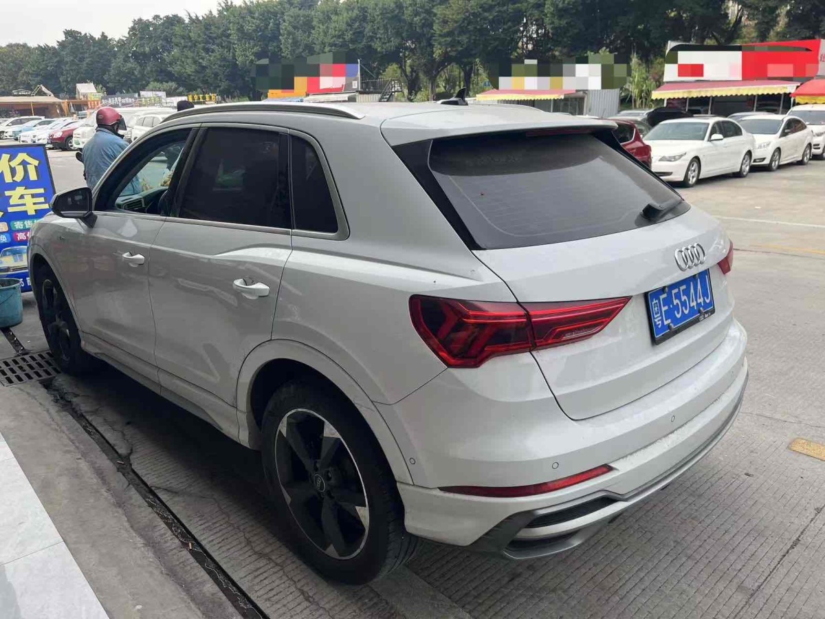 奧迪 奧迪Q3  2024款 35 TFSI 進(jìn)取動(dòng)感型圖片