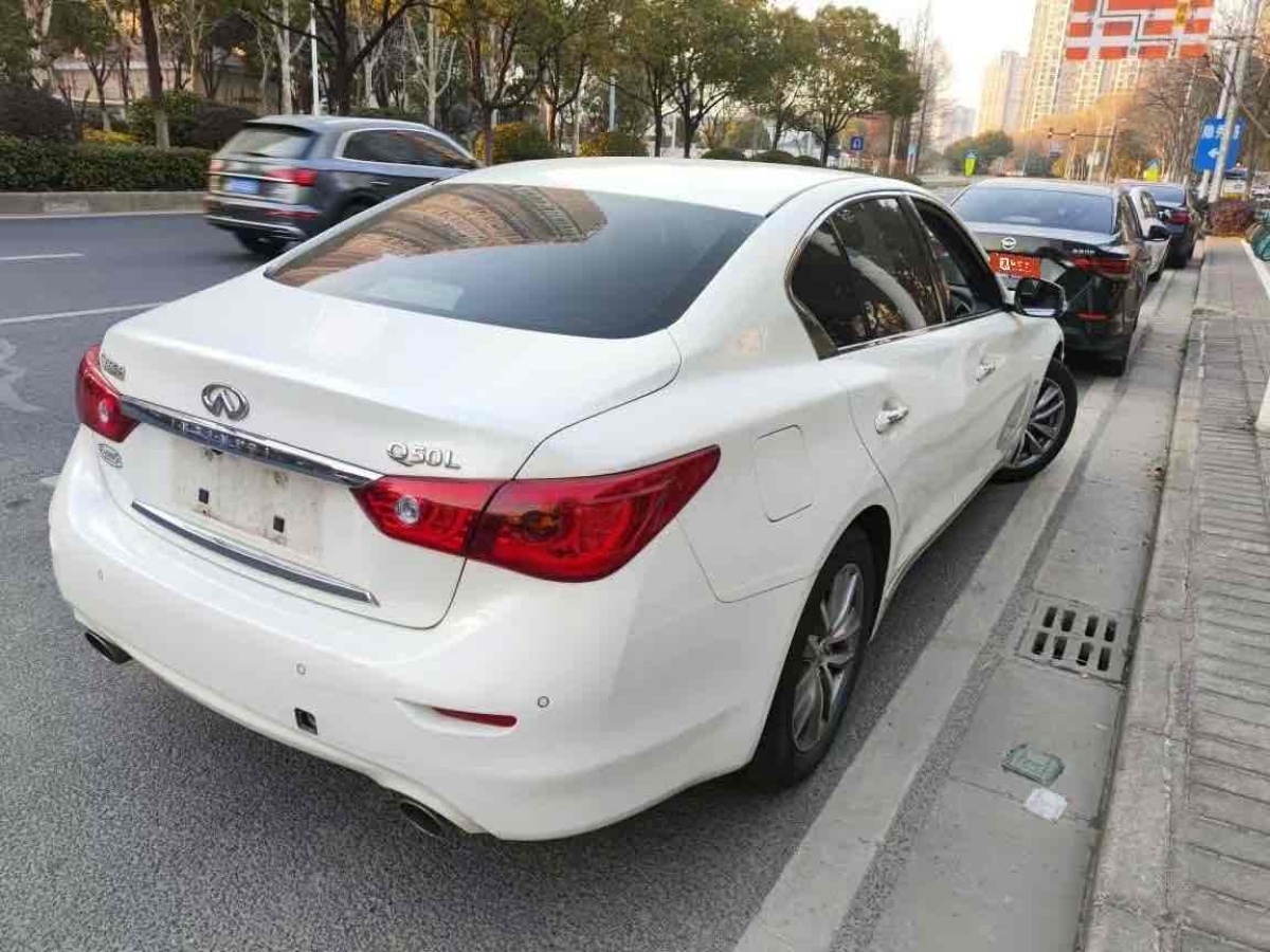 英菲尼迪 Q50L  2015款 2.0T 舒適版圖片