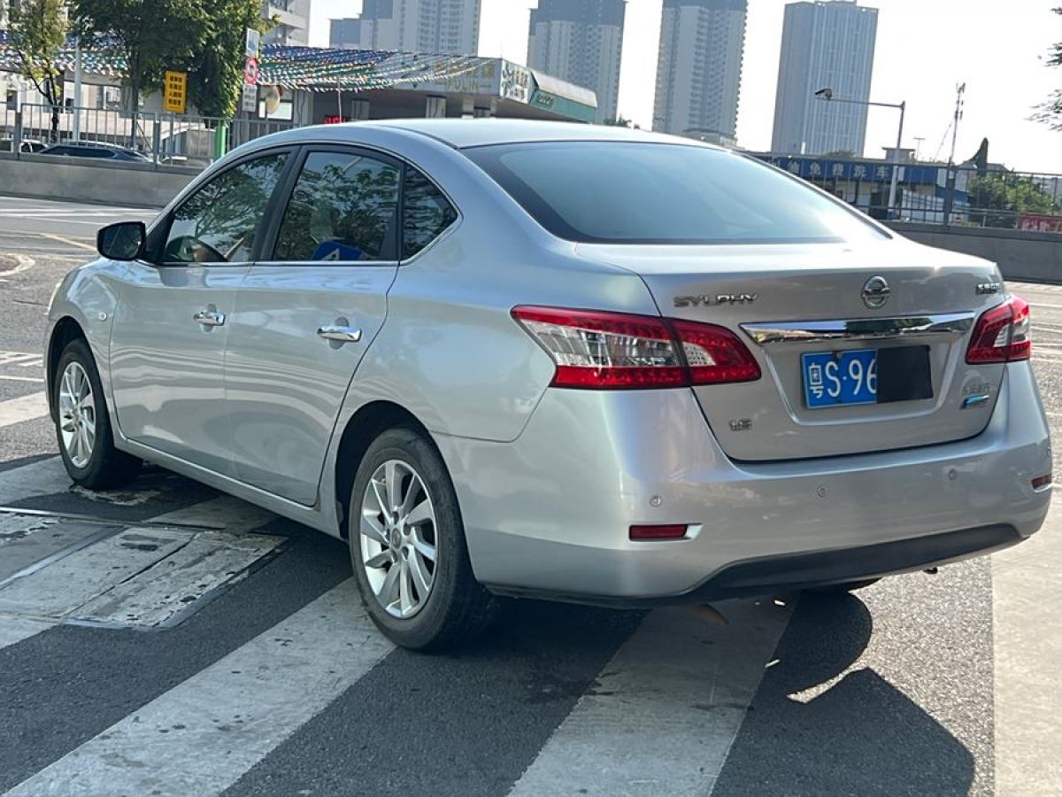 日產(chǎn) 軒逸  2012款 1.8XE CVT舒適版圖片