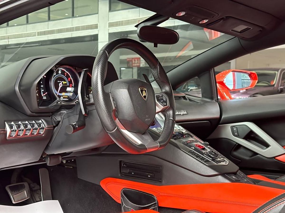 蘭博基尼 Aventador  2011款 LP 700-4圖片