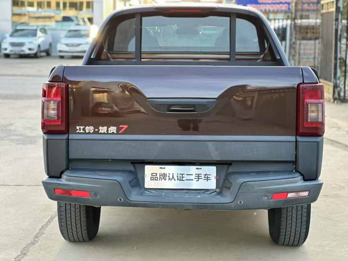 江鈴 域虎EV  2022款 廂式JX5032XGCMS7BEV平蓋貨箱圖片