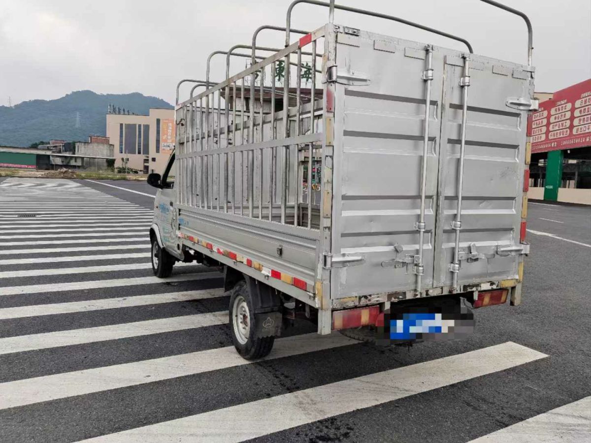 長(zhǎng)安輕型車 神騏T20  2016款 1.5L汽油倉(cāng)柵車單排后單胎DAM15R圖片