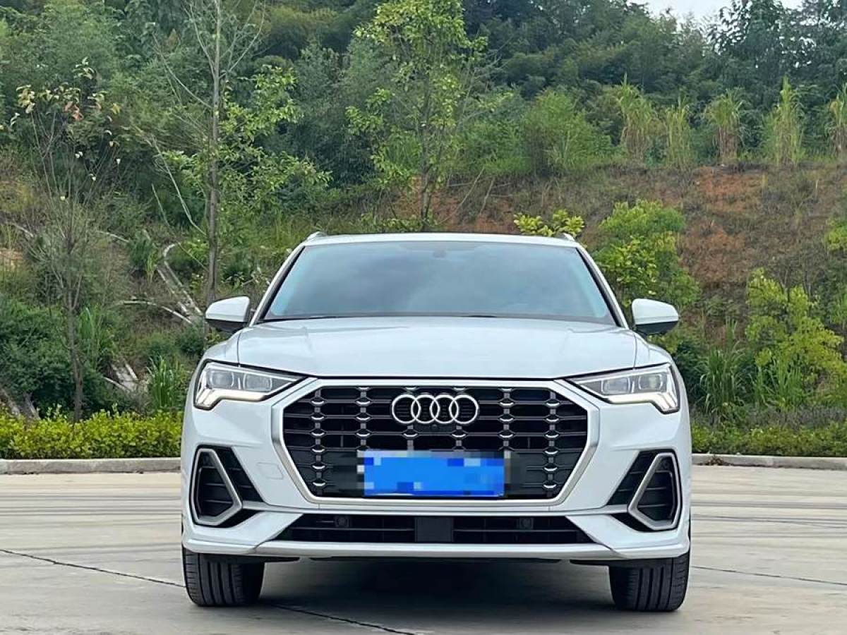 奧迪 奧迪Q3  2021款 35 TFSI 進(jìn)取動(dòng)感型圖片