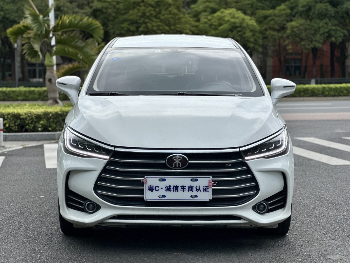 比亞迪 宋MAX  2018款 1.5T 自動智聯(lián)豪華型 6座圖片