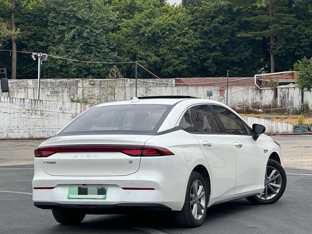 埃安 AION S  2020款 魅 580 出行標準版圖片