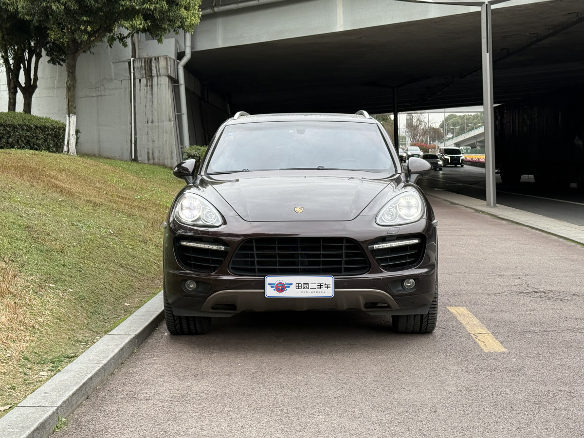 2013年10月保時(shí)捷 Cayenne  2011款 Cayenne 3.0T