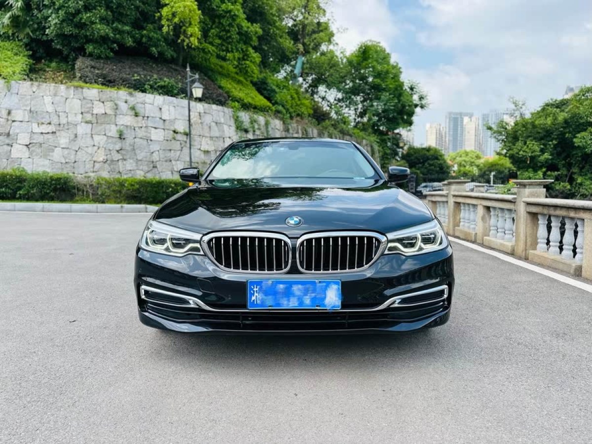寶馬 寶馬5系  2020款 530Li 領(lǐng)先型 豪華套裝圖片