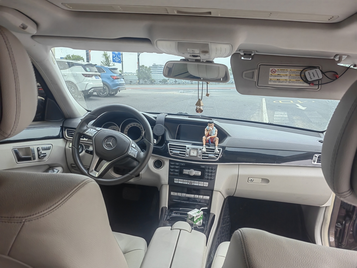 奔馳 奔馳E級  2013款 E 260 L CGI優(yōu)雅型圖片