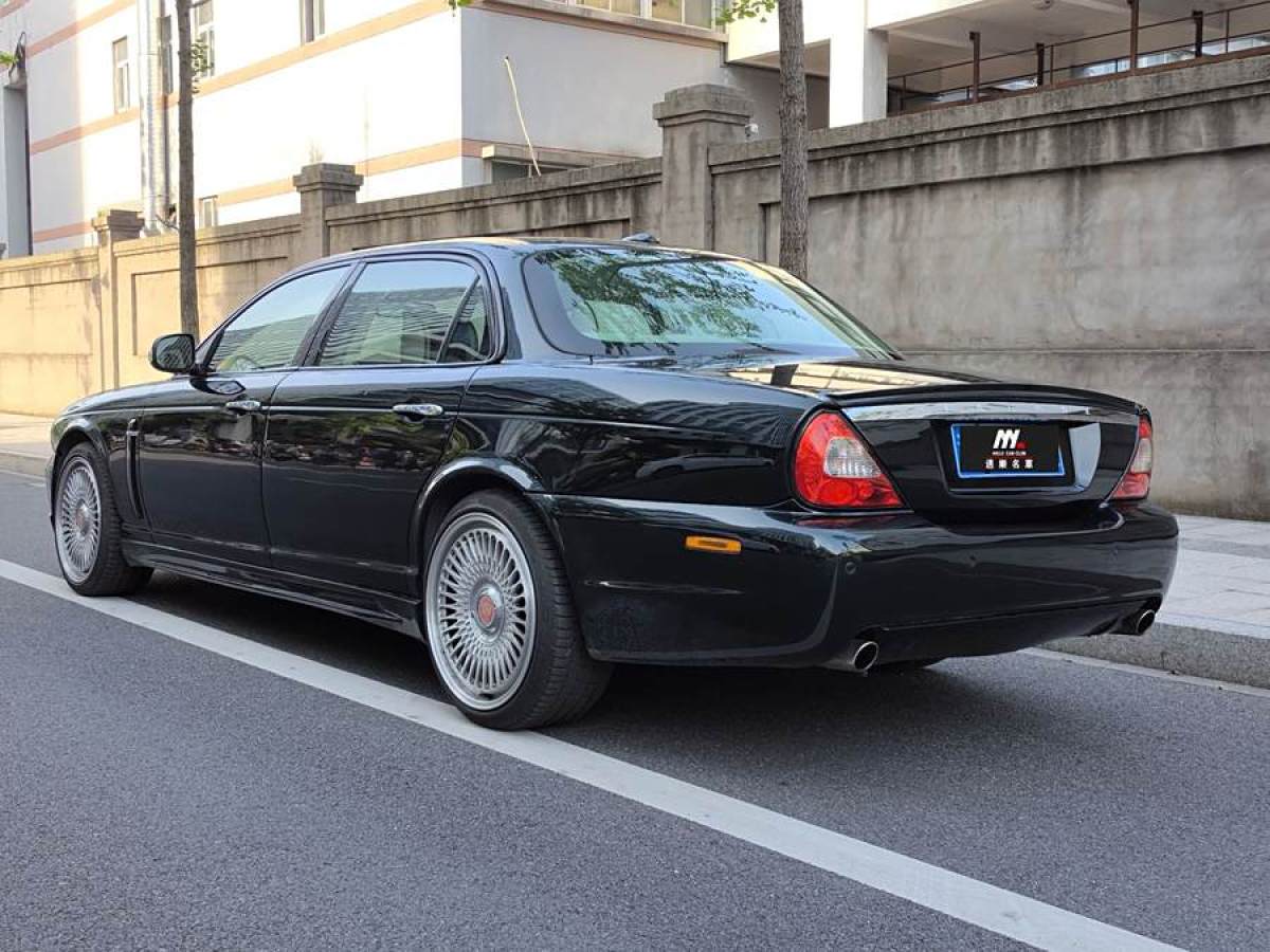 捷豹 XJ  2007款 XJ6L 3.0皇家加長版圖片