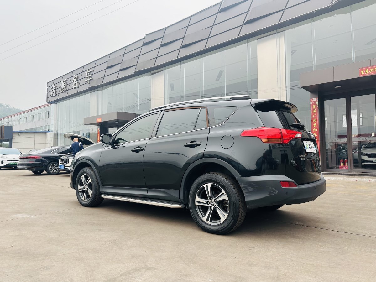 豐田 RAV4  2018款 榮放 2.0L CVT兩驅(qū)風(fēng)尚版圖片