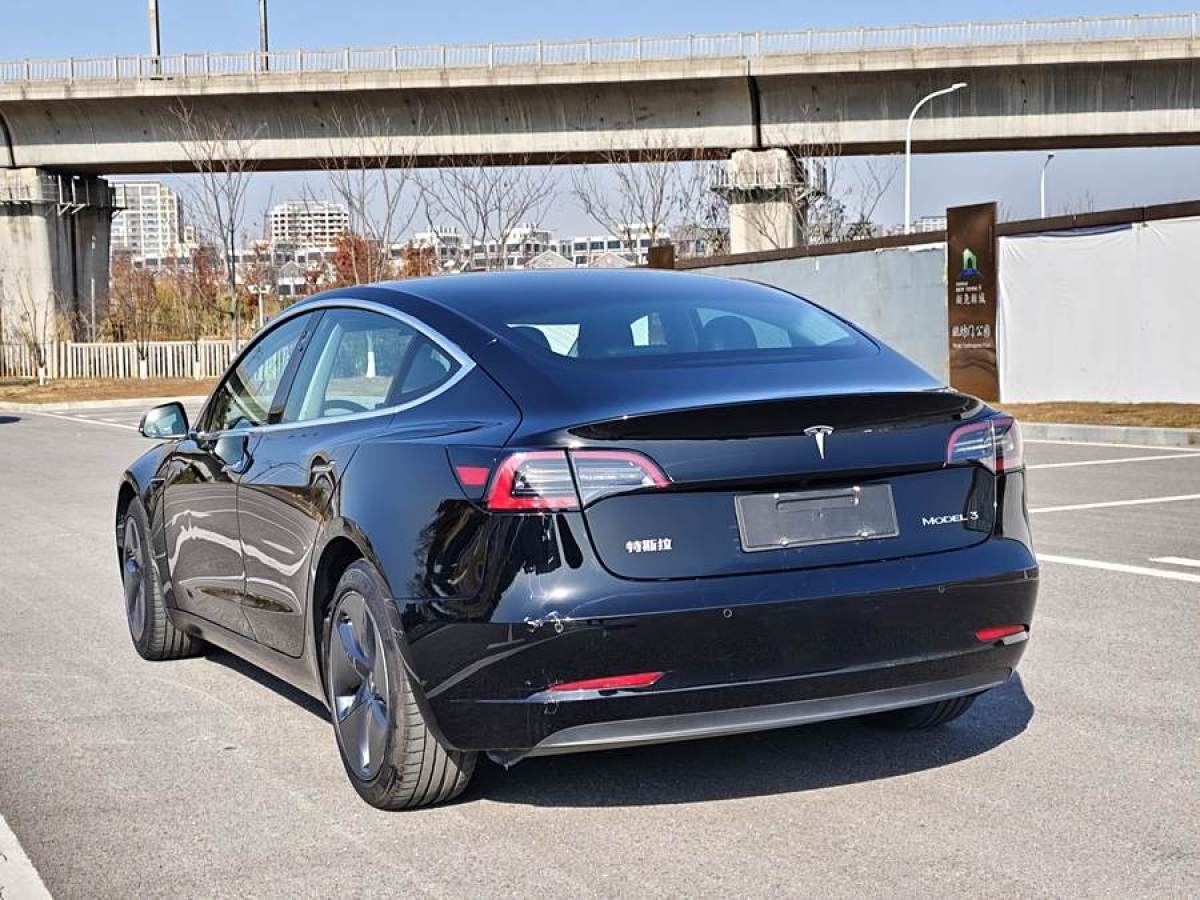 特斯拉 Model 3  2019款 標準續(xù)航后驅升級版圖片