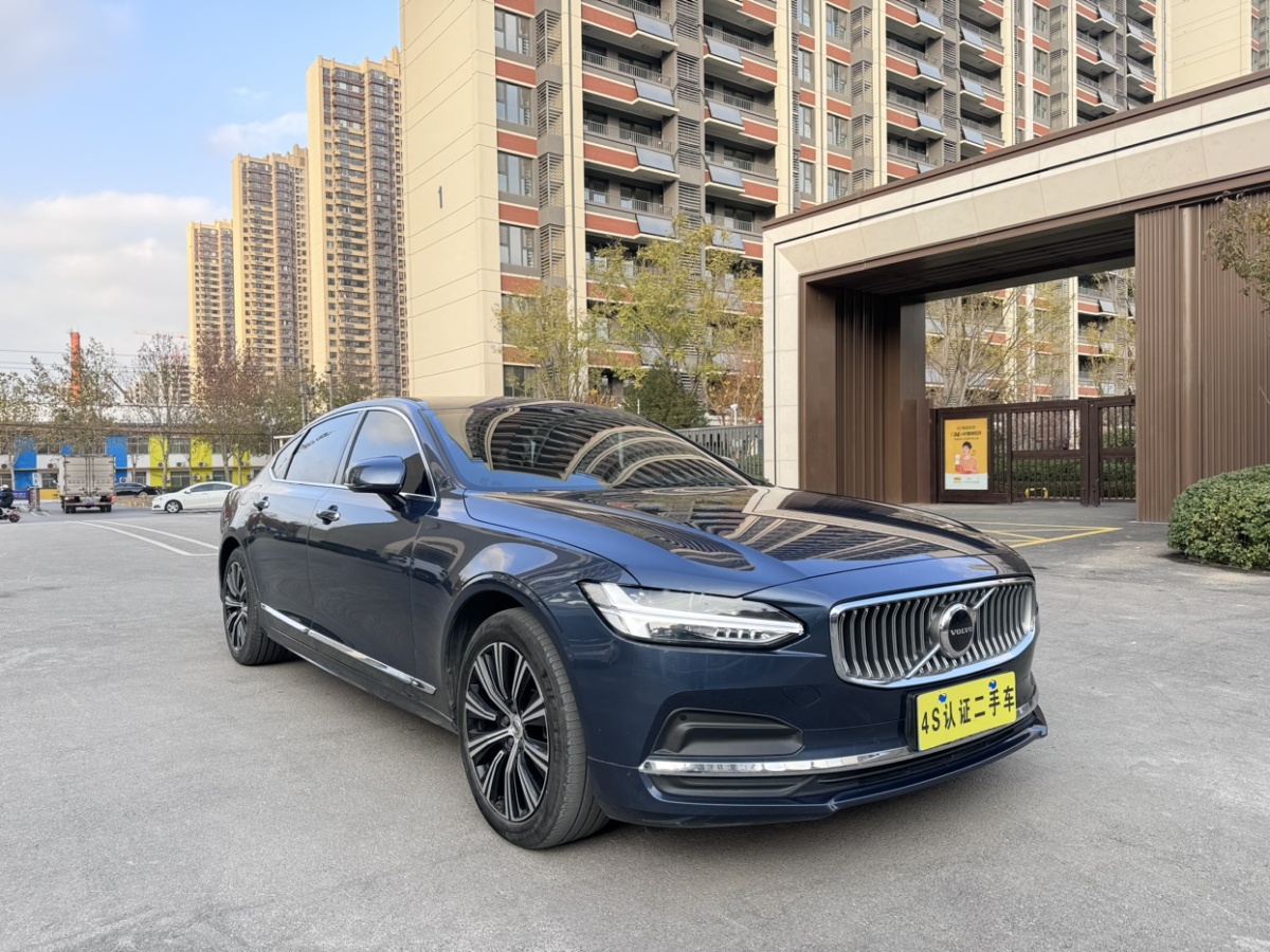 沃爾沃 S90  2022款 B5 智逸豪華版圖片