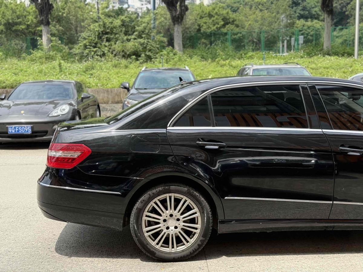奔馳 奔馳E級  2012款 E 200 L CGI優(yōu)雅型圖片