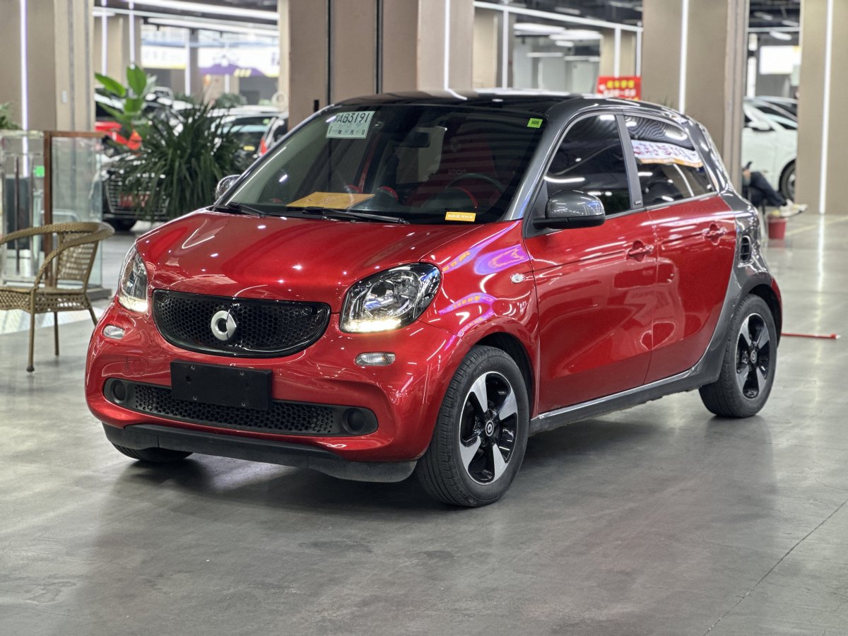 smart forfour  2016款 1.0L 52千瓦激情版图片