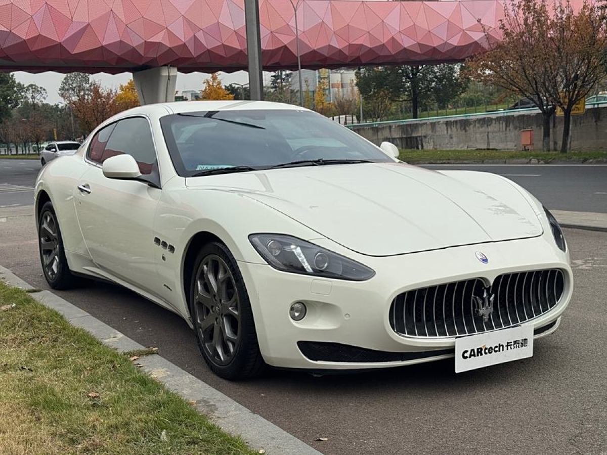 瑪莎拉蒂 GranTurismo  2007款 4.2L 標(biāo)準(zhǔn)版圖片