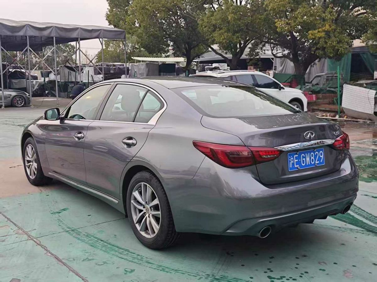 英菲尼迪 Q70  2019款 Q70L 2.0T 奢華版圖片