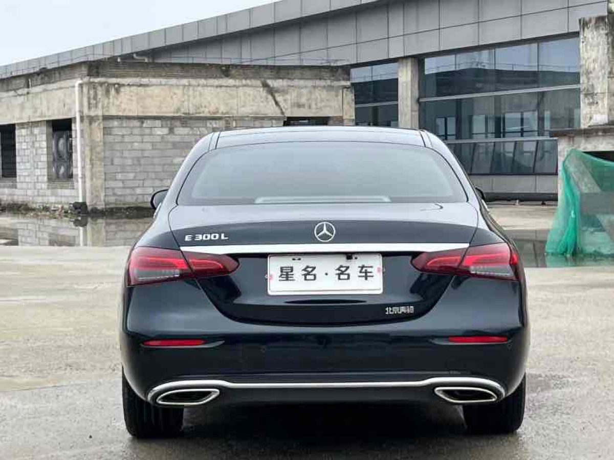 奔馳 奔馳E級  2021款 改款 E 300 L 豪華型圖片