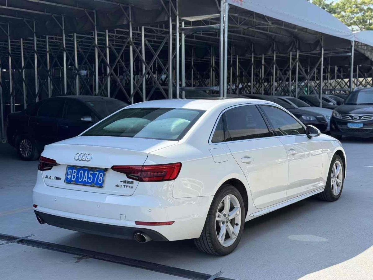 奧迪 奧迪A4L  2017款 40 TFSI 進(jìn)取型圖片