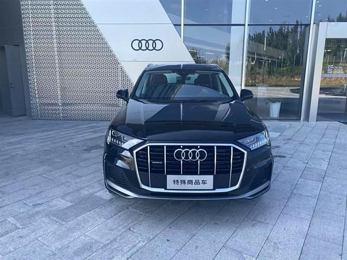 奧迪 奧迪Q7  2023款 55 TFSI quattro S line運(yùn)動(dòng)型圖片