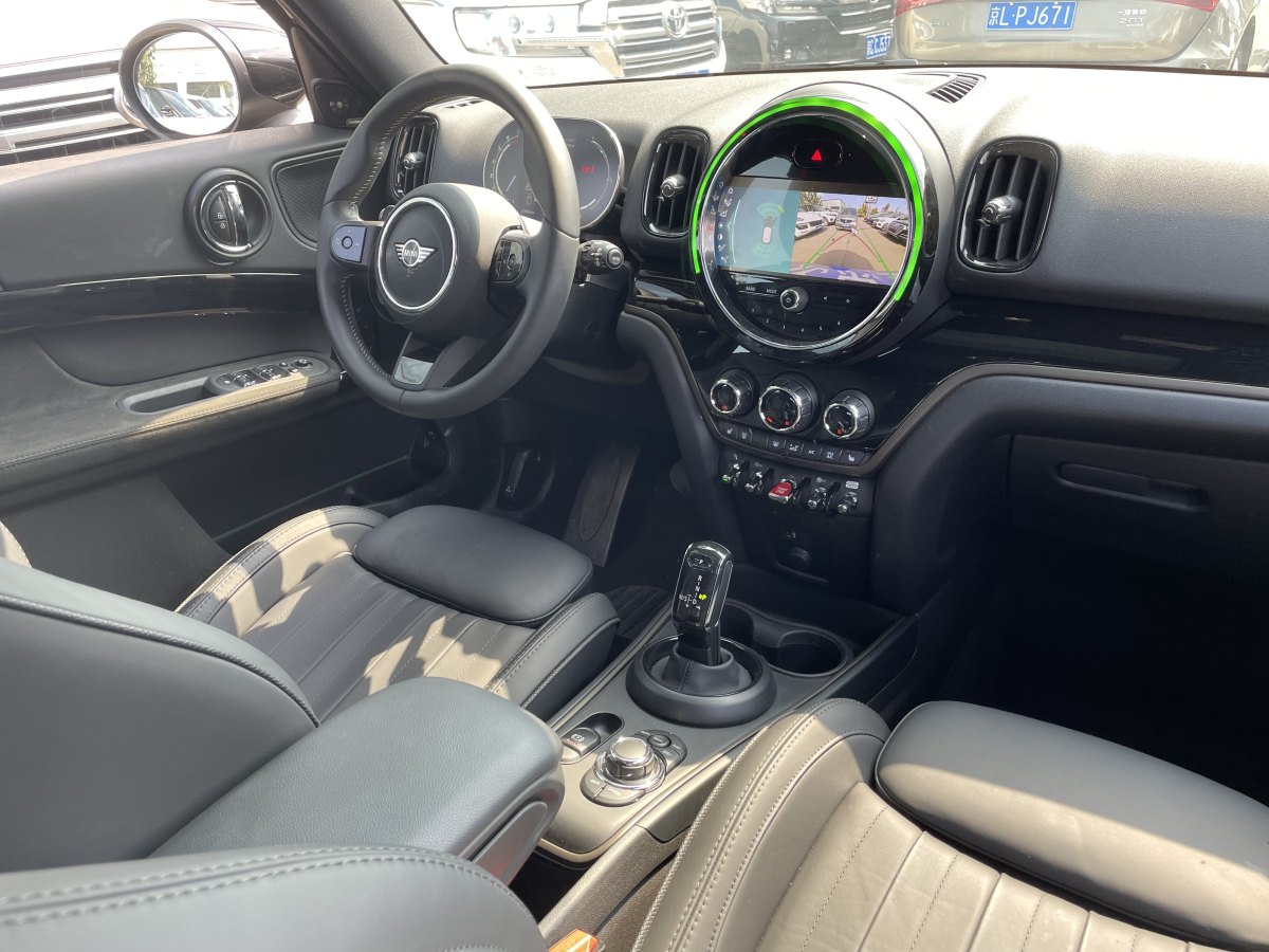 2024年3月MINI COUNTRYMAN  2023款 改款 2.0T COOPER S ALL4 留白特別版