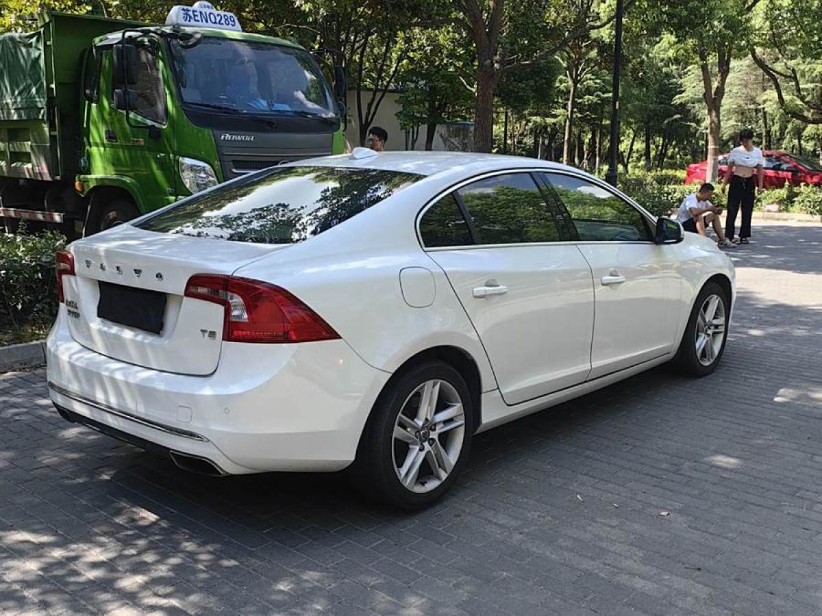 沃爾沃 S60  2015款 L 2.0T T5 智馭版圖片