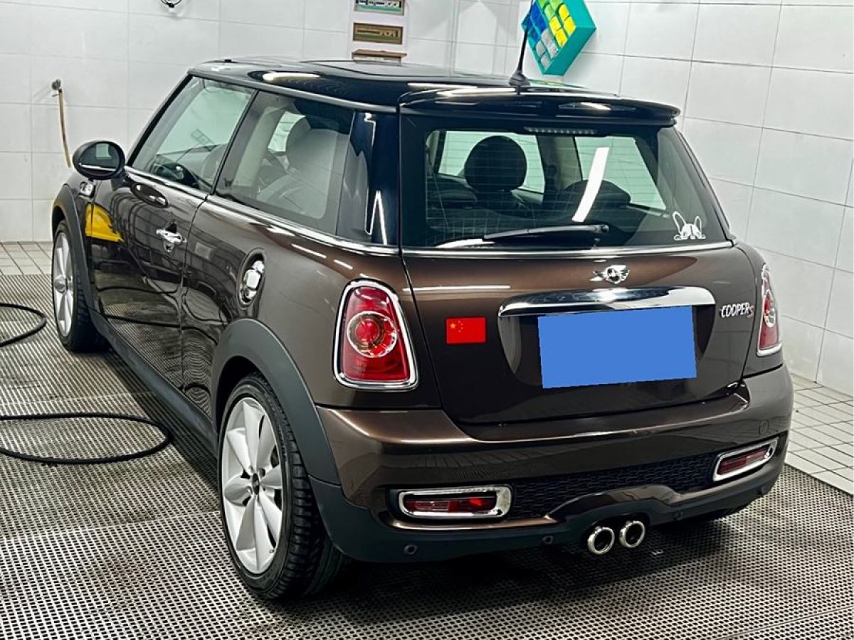 2012年6月MINI CLUBMAN  2011款 1.6T COOPER S