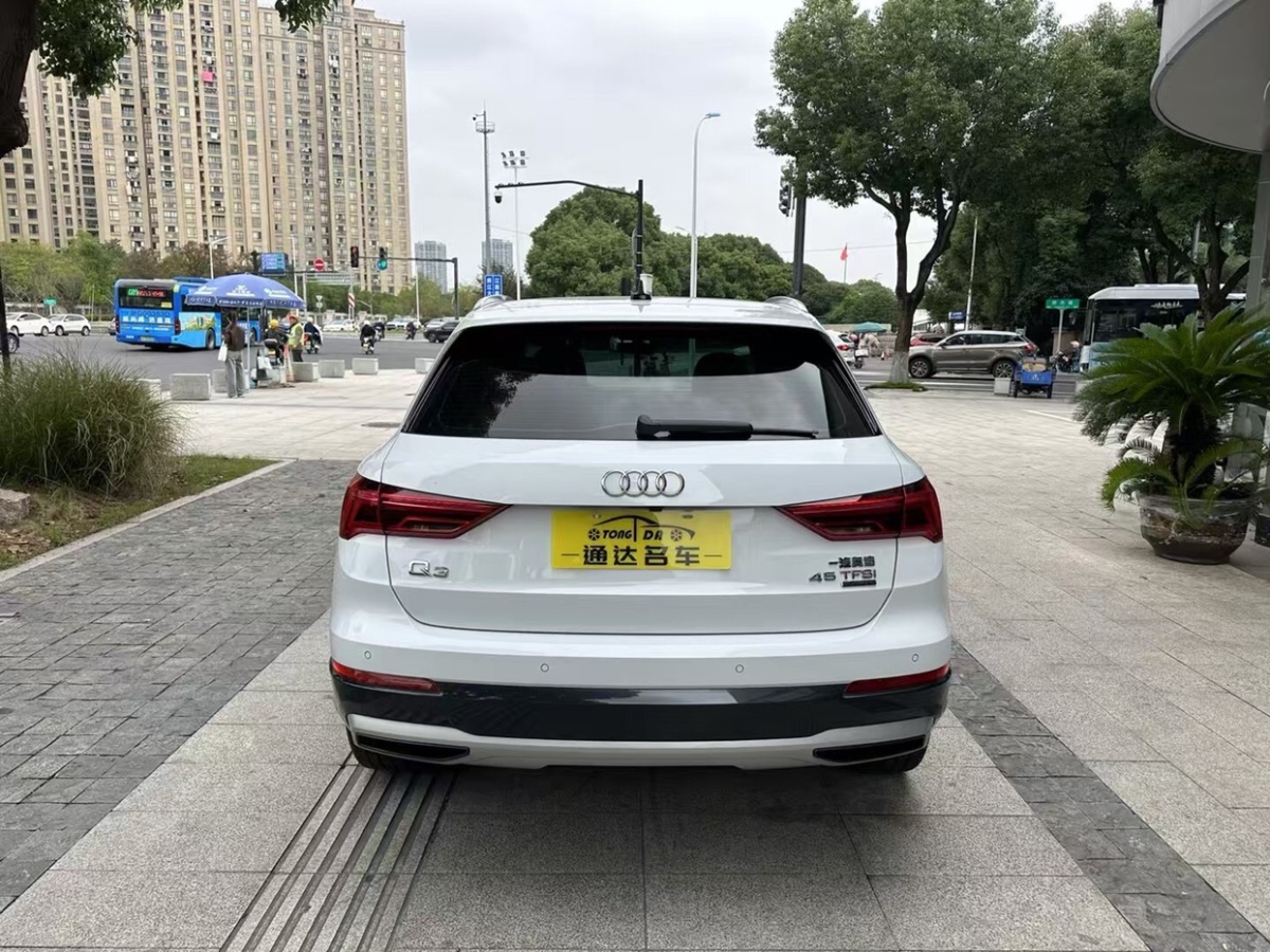 奧迪 奧迪Q3  2019款  35 TFSI 時尚致雅型圖片