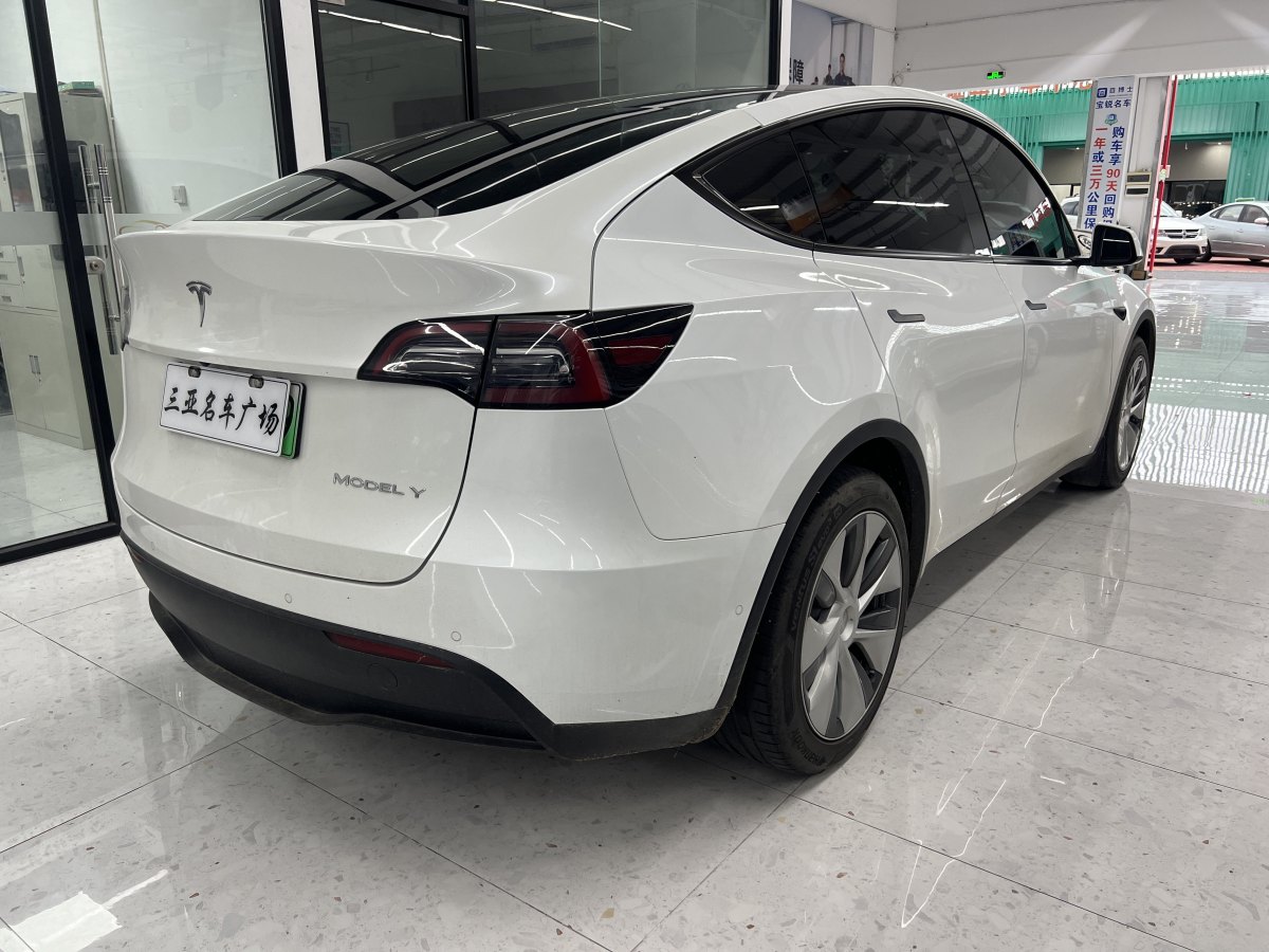 特斯拉 Model Y  2022款 后輪驅(qū)動(dòng)版圖片