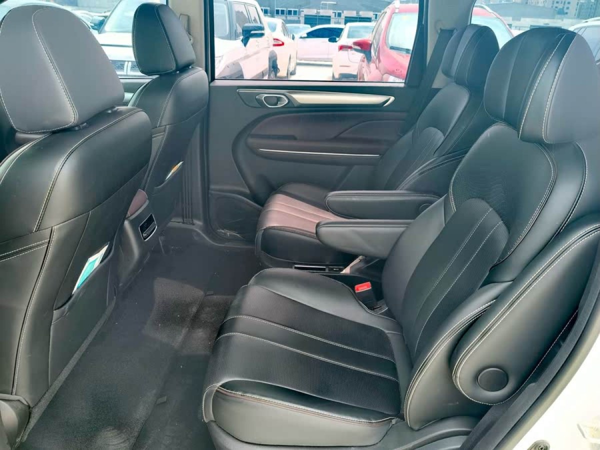 廣汽傳祺 M6  2023款 PRO 270T DCT豪華版圖片